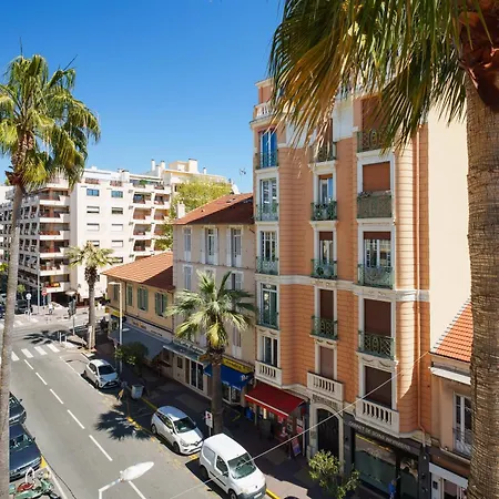 Le Courbet - à 150 M De La Antibes